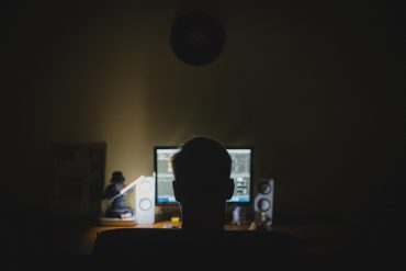 Före detta lärare dömd för barnpornografibrott – får skyddstillsyn igen
