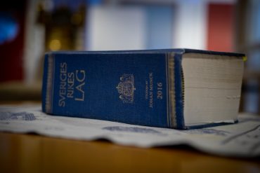 lurade bank på nästan två miljoner