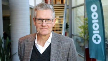 Peter Graf kvar som vd för Tiohundra över sommaren