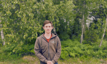 Ung teknikentusiast ska skriva en egen bok – vill HJÄLPa TEKNIKOVANA